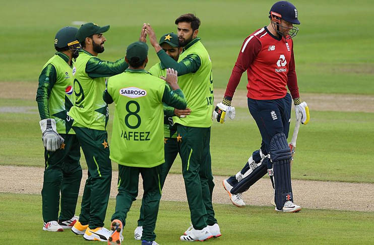 Fans react to government's decision to not telecast PAKvENG series
