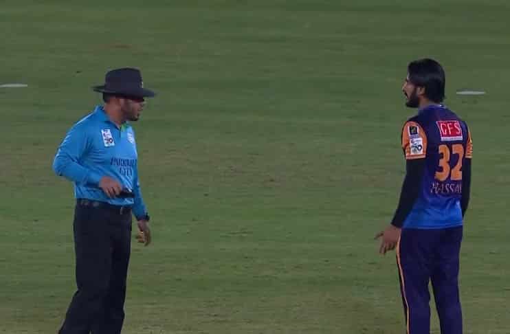 Hasan Ali fined for showing dissent on umpire's decision