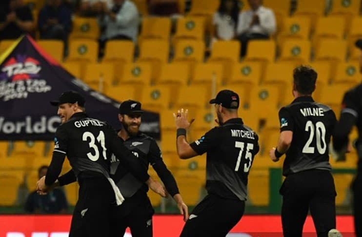 New Zealand defeat England to advance to T20 World Cup final