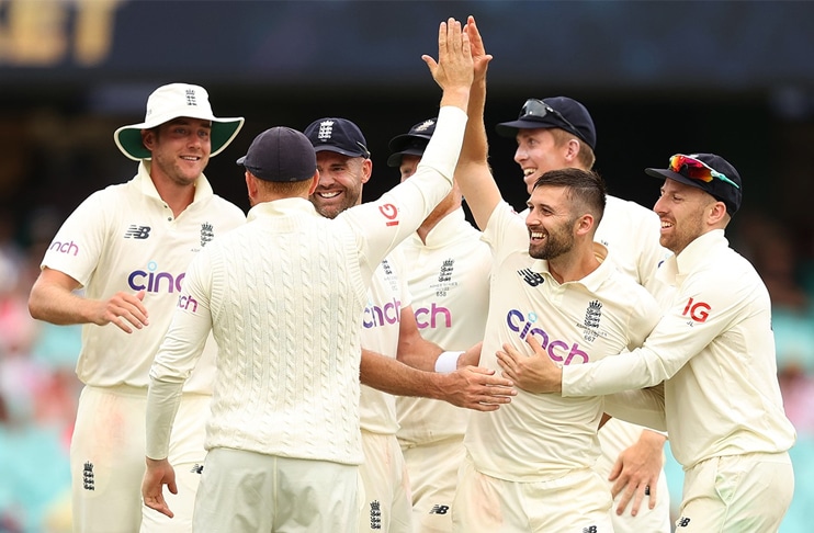 Late wickets bolster England on the rainy opening day
