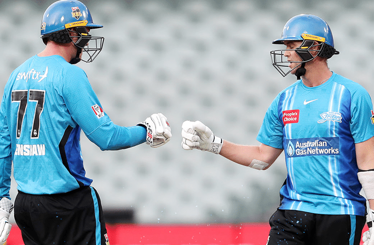 Strikers stun Sixers with an emphatic run-chase in BBL