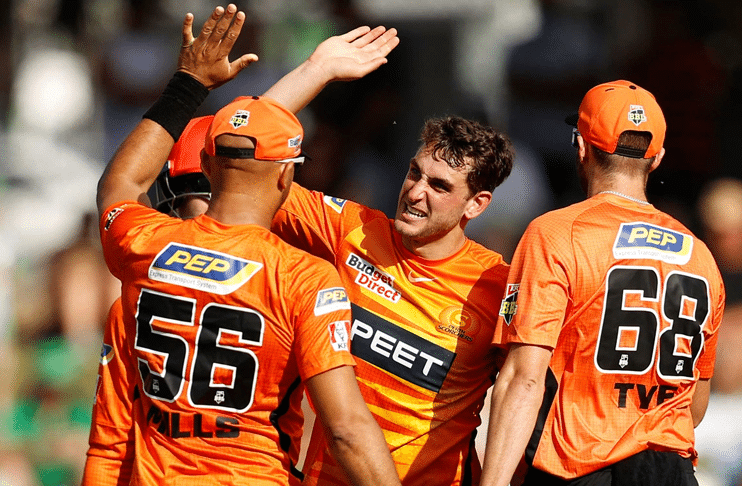 Patterson, Munro drive Scorchers to seventh victory in BBL