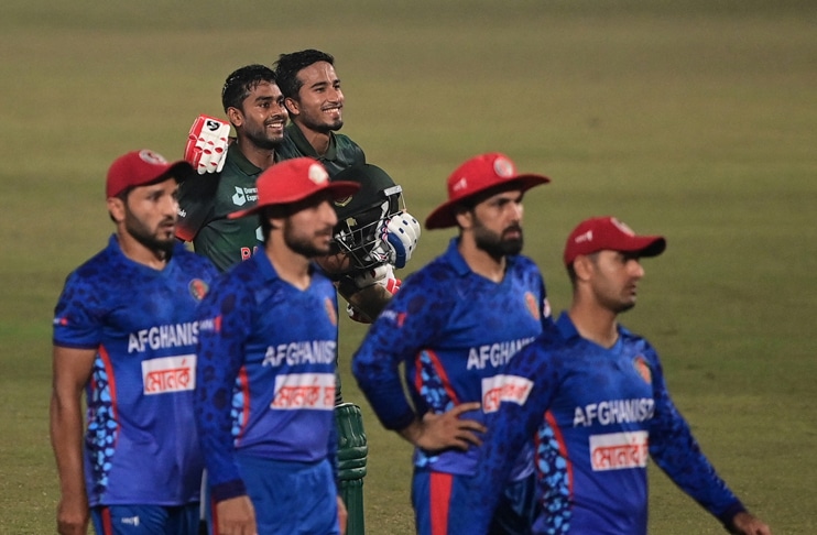 Afif, Mehidy drive Bangladesh to victory despite top order's failure