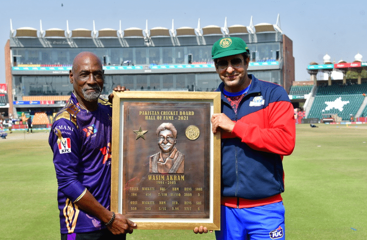 PCB formally inducts Wasim Akram into the Hall of Fame