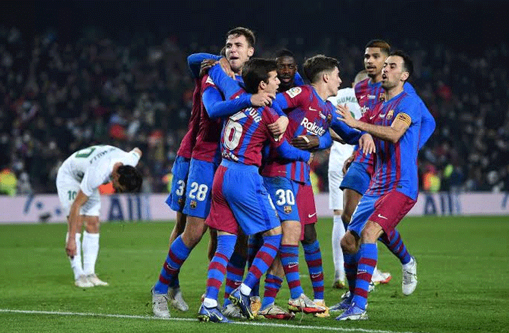 Barcelona go third after scraping past Elche