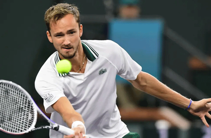 Medvedev beat Murray to advance in Miami Open