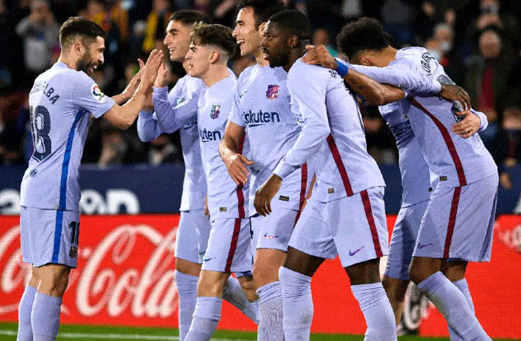 De Jong stoppage time header gives Barca victory over Levante