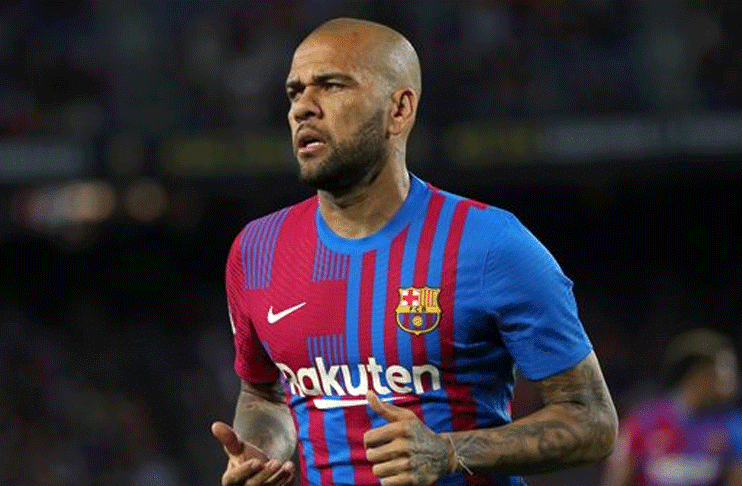 Dani Alves leaves Barcelona for second time