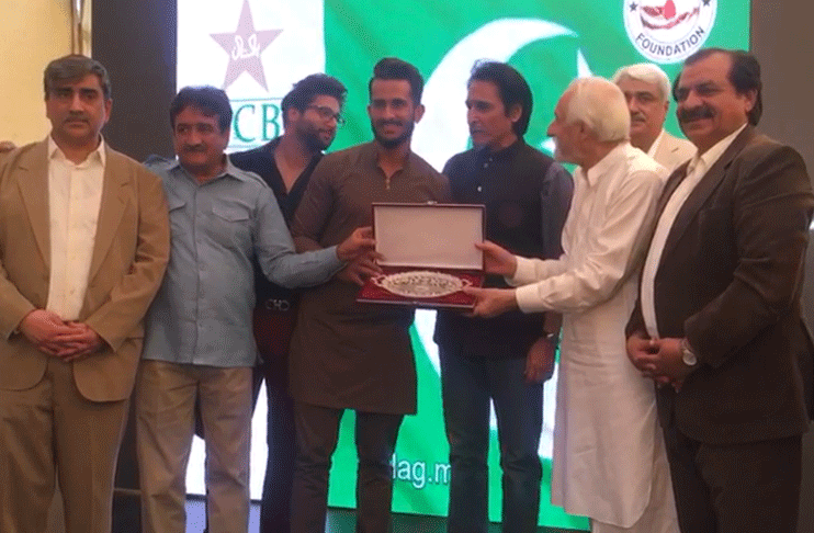 Ramiz Raja donates PKR one million for Thalassemia child patients
