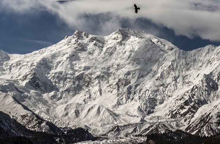Three foreign climbers feared dead on Pakistani peaks