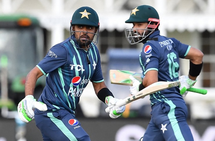 Nawaz, openers star as Pakistan down Bangladesh in tri-series thriller