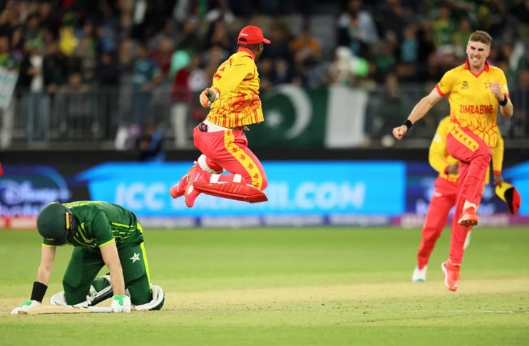 Bowlers shine as Zimbabwe stun Pakistan in T20 WC