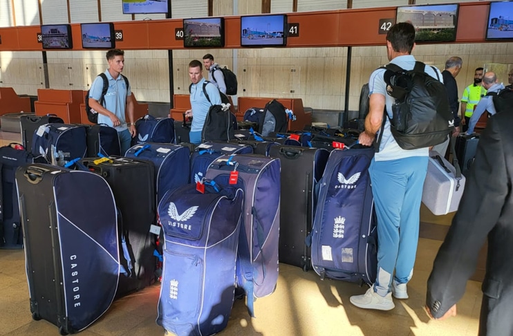 England squad leaves after concluding Pakistan tour