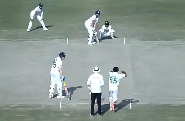 WATCH: Joe Root bats left-handed against Pakistan in Rawalpindi Test