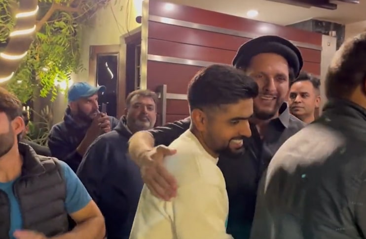 Interim chief selector Afridi hosts dinner for Pakistan team at his residence