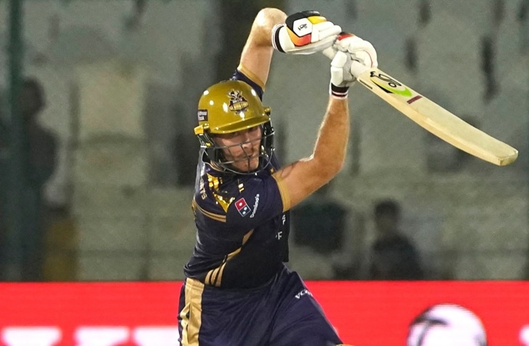 Martin Guptill's 86* powers Quetta Gladiators to edge Karachi Kings
