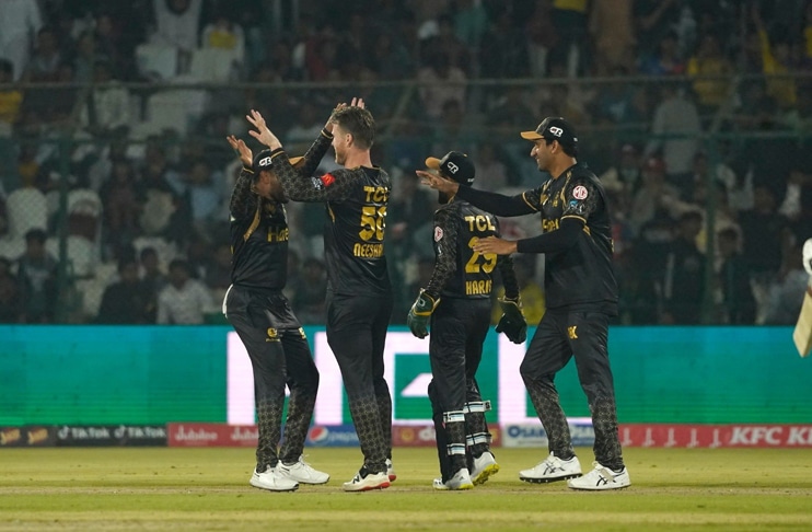 Imad’s 80* goes in vain as Zalmi edge Kings in PSL 8 thriller