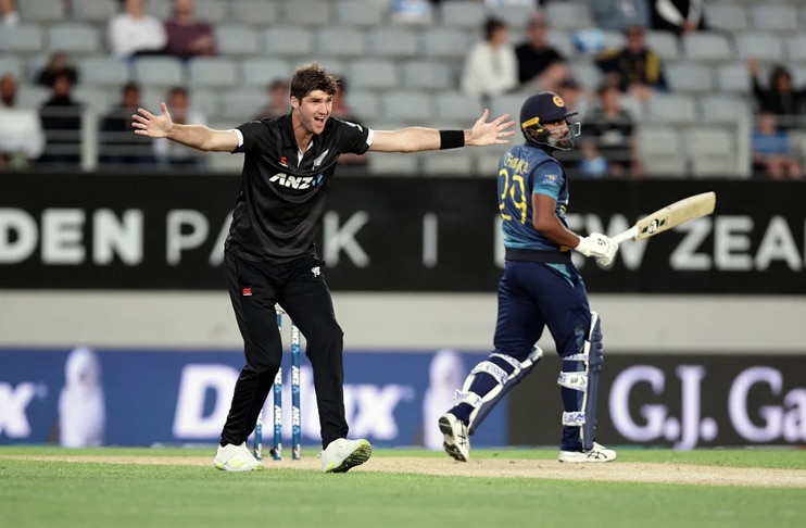 New Zealand's Shipley tears through Sri Lanka in 198-run ODI thrashing