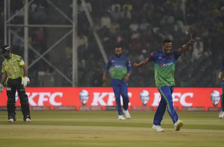 Pollard, bowlers storm Sultans into PSL 8 final as Qalandars falter