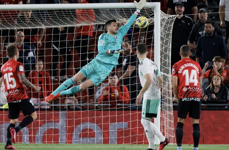 10-man Mallorca share points with Osasuna after goalless draw