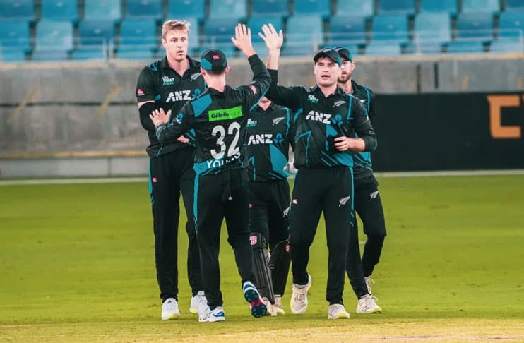 New Zealand thump UAE in third T20I to register series triumph