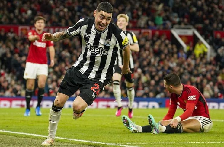 Holders Manchester United knocked out of League Cup 3-0 by Newcastle