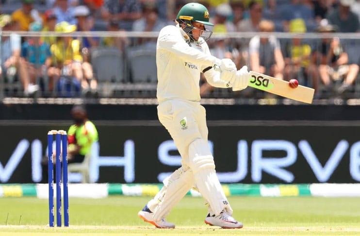 Smith, Khawaja power Australia to 300-run lead against Pakistan