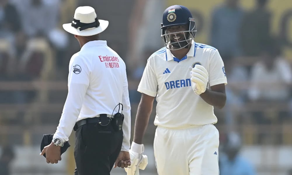 India get five-run penalty after Ashwin run in danger zone