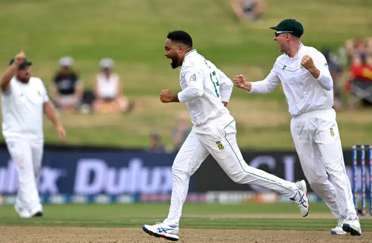 Five-star Piedt puts inexperienced South Africa in lead against New Zealand