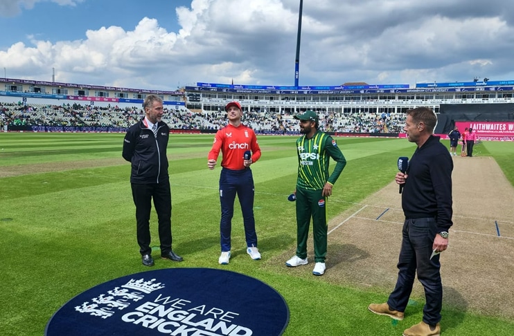 Pakistan win toss, elect to bowl first against England in second T20I