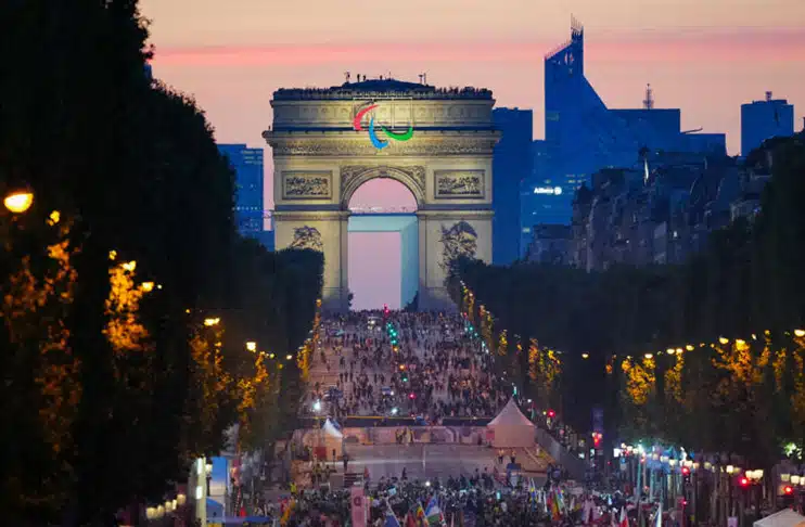 France bid final farewell to Olympics with Champs-Elysees parade