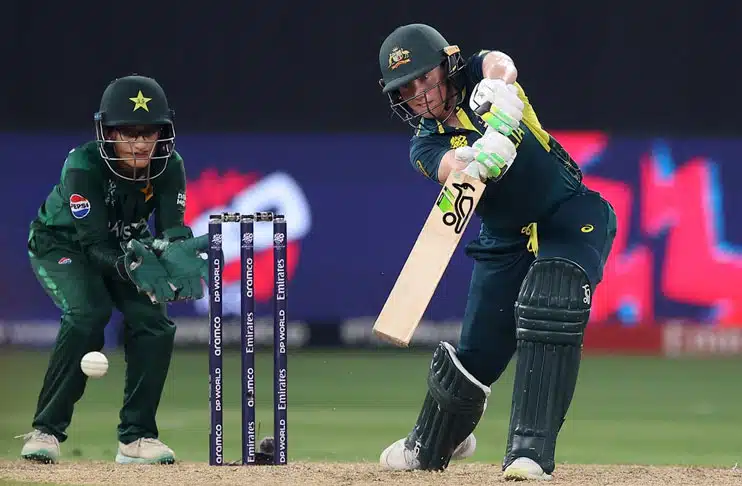 Gardner stars as Australia humble Pakistan in Women's T20 World Cup