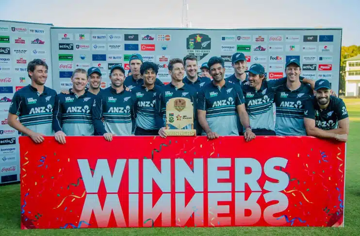 Matt Henry stars as New Zealand beat South Africa to clinch tri-series