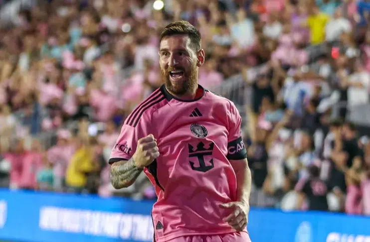 Lionel Messi exits early with injury in Miami's Leagues Cup win