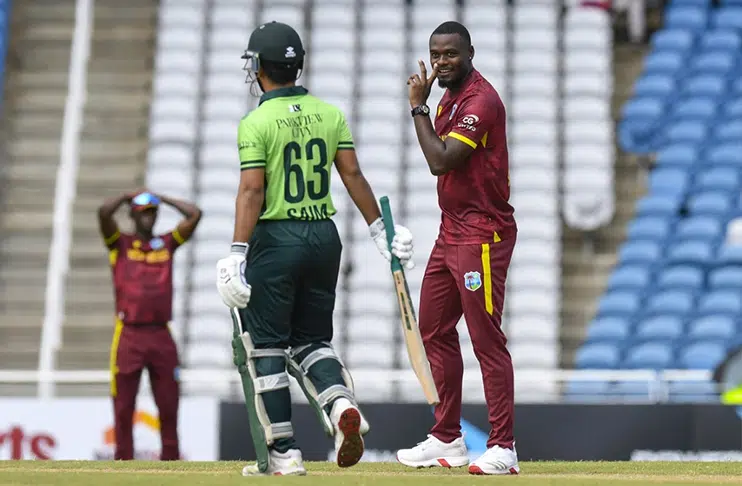 West Indies level ODI series with Pakistan as Roston Chase stars