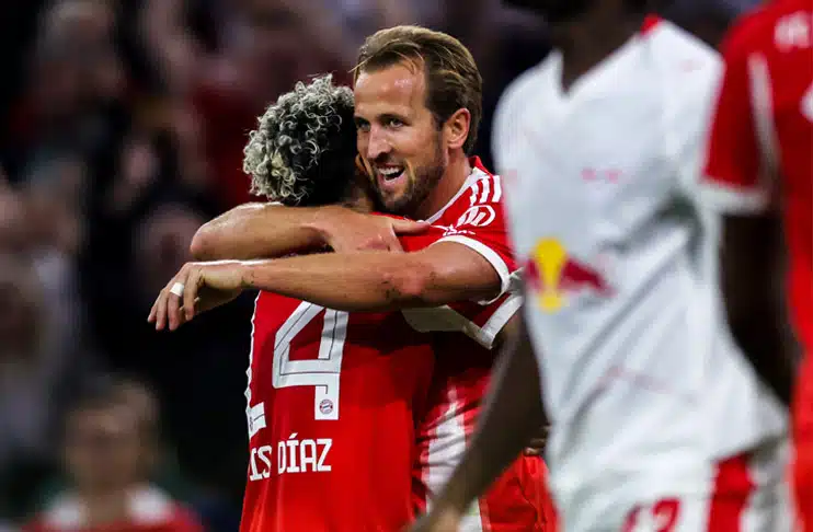 Harry Kane hits hat trick as Bayern Munich make 'statement' in Bundesliga opener