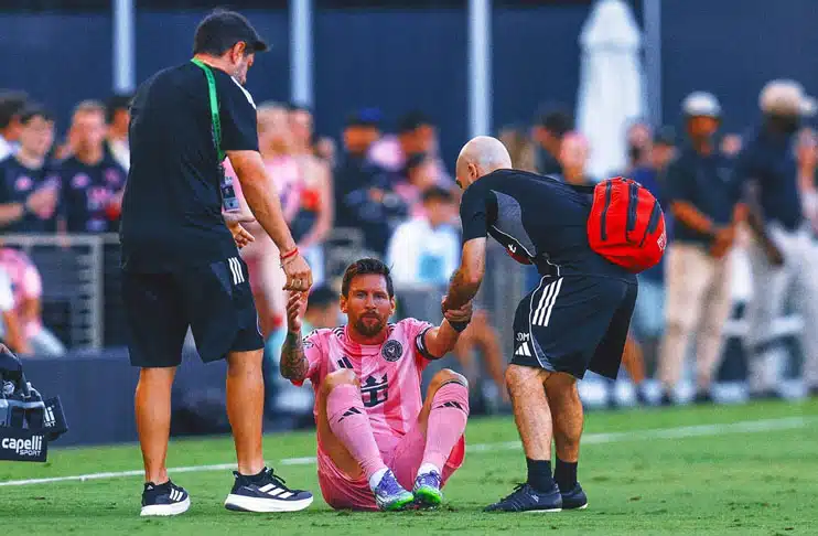 Lionel Messi out indefinitely with 'minor muscle injury': club
