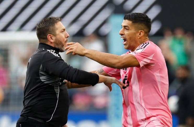 Luis Suarez spits on rival staffer after Leagues Cup final loss