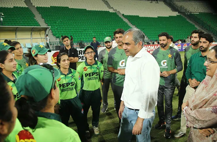 Mohsin Naqvi urges Pakistan to play fearless cricket at Women's World Cup