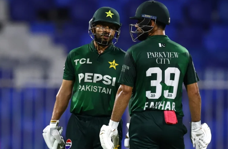 Pakistan beat UAE to reach tri-series final