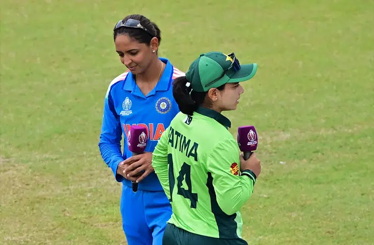 Women's World Cup: No handshakes as Pakistan win toss, field first against India