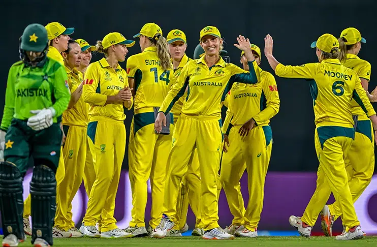 Women's World Cup: Mooney's rearguard century keeps Pakistan winless