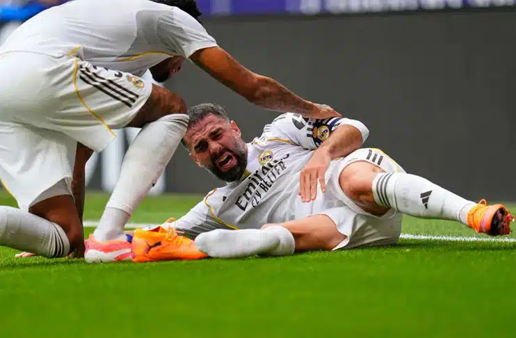 Real Madrid's Carvajal ruled out of Liverpool clash with knee injury