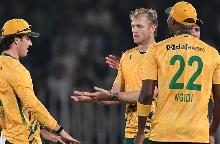 Hendricks, Linde and Bosch guide South Africa to easy win over Pakistan