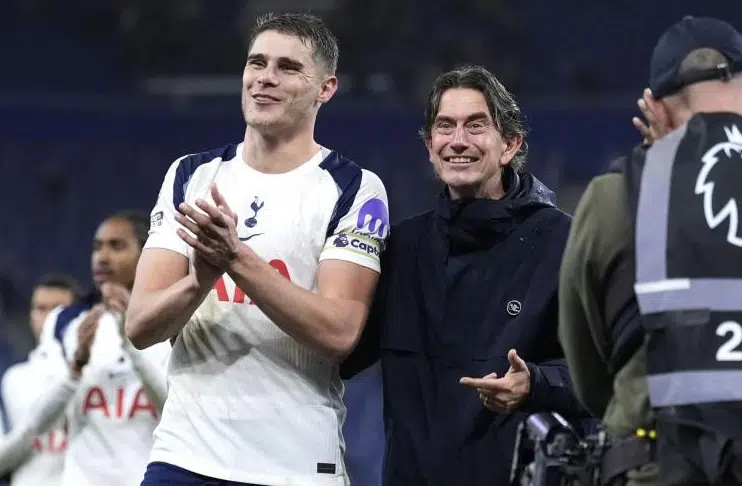 Frank confident Van de Ven has 'big future' at Spurs