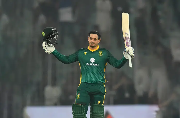 De Kock's 123* hands Pakistan a drubbing in second ODI