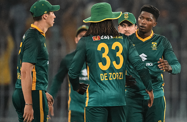 Nqabayomzi Peter sets rare ODI record against Pakistan
