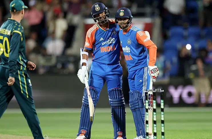 Arshdeep, Washington star as India edge Australia to level T20I series