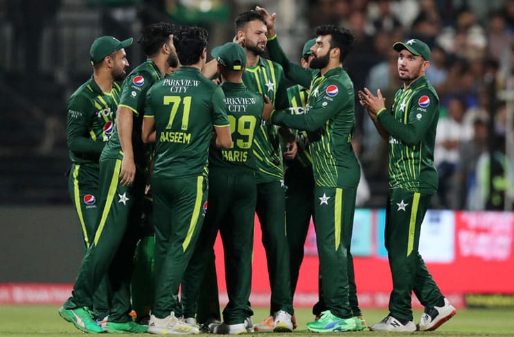 Three Pakistan stars secure deals in BPL 2025–26 auction