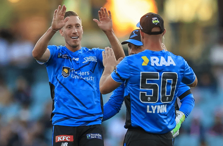 BBL 15: Adelaide Strikers outplay Babar Azam's Sydney Sixers